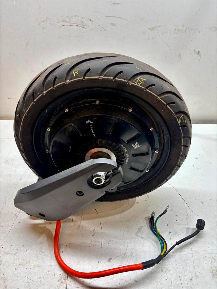 Veel onderdelen Segway S110E 2023 6K brom, Fietsen en Brommers, Brommeronderdelen | Scooters, Zo goed als nieuw, Overige merken