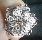 Zilveren filigrain ring., Gebruikt, 20 of groter, Ophalen of Verzenden, Dame