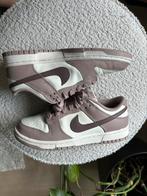 Nike Dunk Low Diffused Taupe Oudroze, Nike, Ophalen of Verzenden, Sneakers of Gympen, Zo goed als nieuw