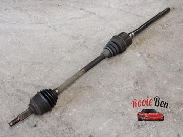 Aandrijfas rechts-voor van een Chrysler Pacifica beschikbaar voor biedingen