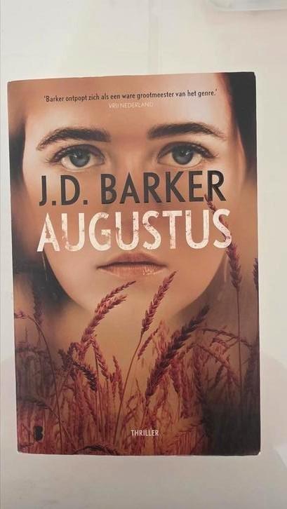 J.D. Barker - Augustus, Boeken, Thrillers, Zo goed als nieuw, Nederland, Ophalen