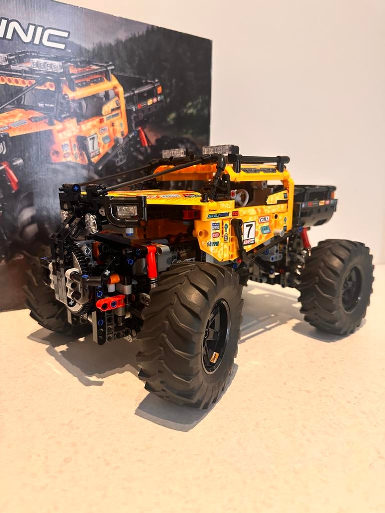 Lego Technic 42099 4x4 X-treme Off-Roader - Zo goed als nieu, Kinderen en Baby's, Speelgoed | Duplo en Lego, Zo goed als nieuw