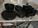 Servies zwart, Ophalen, Zo goed als nieuw, Bord(en), Overige stijlen