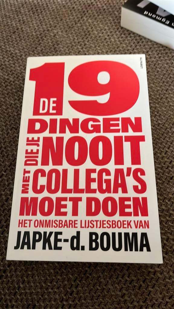 De 19 dingen die je nooit met collega's moet doen, Boeken, Overige Boeken, Zo goed als nieuw, Ophalen of Verzenden