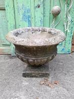 Oude brocante betonnen bloempot bloembak jardiniere tuinvaas, Tuin en Terras, Tuinvazen, N, Ophalen of Verzenden, N, N