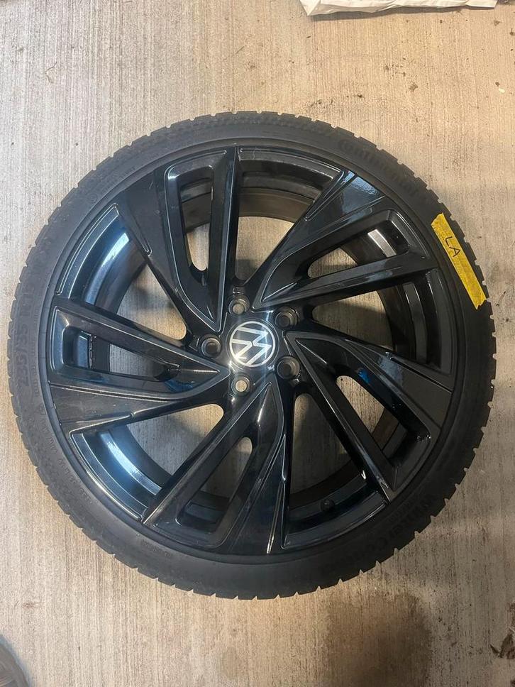 VW Golf 8 GTI/GTD 19" Adelaide Winterset, Auto-onderdelen, Banden en Velgen, Banden en Velgen, Winterbanden, 19 inch, 235 mm, Personenwagen
