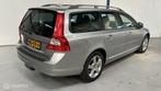 Volvo V70 3.2 Momentum ADAPTIEVE CRUISE CONTROL, 1622 kg, 6 cilinders, 750 kg, 3192 cc
