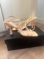 Sandaalhakken creme, Kleding | Dames, Beige, Nieuw, Ophalen of Verzenden, Schoenen met hoge hakken