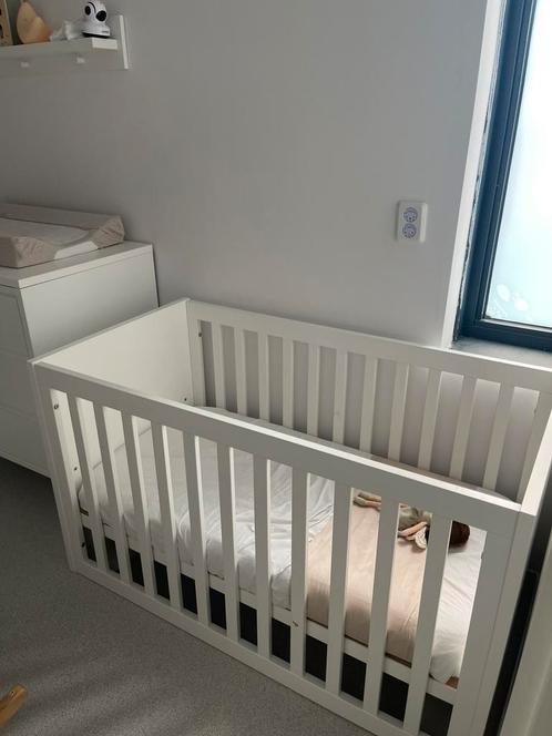 Baby Sterre Babykamer Wit Naturel Ledikant + Commode + Kast, Kinderen en Baby's, Kinderkamer | Complete kinderkamers, Zo goed als nieuw