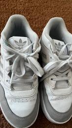Adidas maat 33, Kinderen en Baby's, Kinderkleding | Schoenen en Sokken, Ophalen of Verzenden