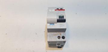 ABB Groepenkast Aardlekautomaat DS941-AC C10 30mA (1x) beschikbaar voor biedingen
