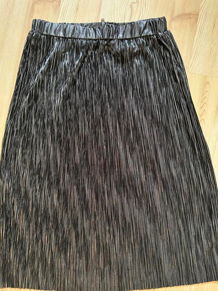 Midi rok maat M, Kleding | Dames, Rokken, Zo goed als nieuw, Maat 38/40 (M), Zwart, Onder de knie, Ophalen of Verzenden