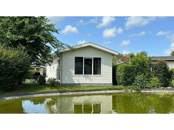 Chalet te koop in Noord-Scharwoude, Noord-Holland! R#52R, Caravans en Kamperen, Stacaravans, tot en met 4