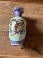 Oosterse vaas met afbeeldingen, Ophalen of Verzenden