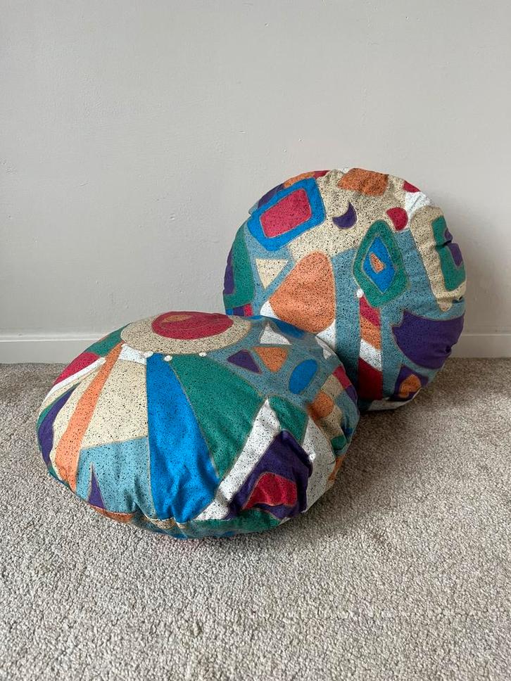 Set van 2 vintage kussens, 41x41cm. 90s 80s print grafisch, Huis en Inrichting, Woonaccessoires | Kussens, Gebruikt, Blauw, Rond