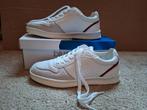 Nieuwe witte sneakers maat 39 - Bluebox, Ophalen of Verzenden, Nieuw, Wit, Sneakers of Gympen
