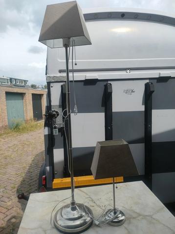 Vloerlamp en bijzettafel lamp TEAB beschikbaar voor biedingen