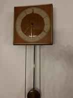 Vintage Wandklok met Slinger, Ophalen of Verzenden