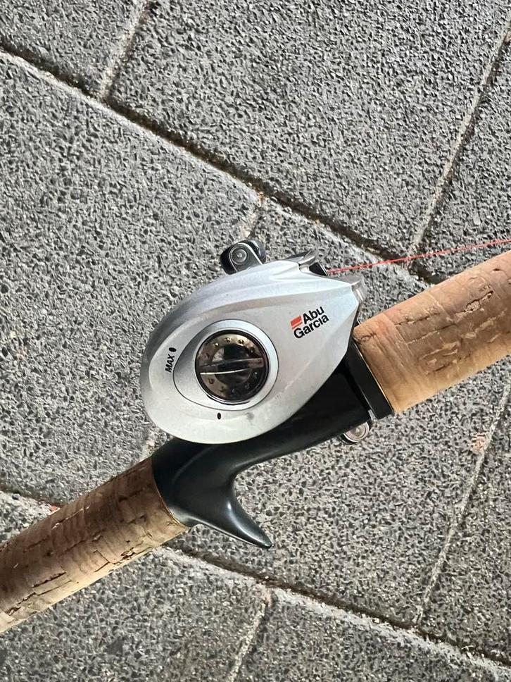 Snoekhengel met Abu Garcia reel + kunstaas, Watersport en Boten, Hengelsport | Algemeen, Zo goed als nieuw, Complete hengel, Ophalen