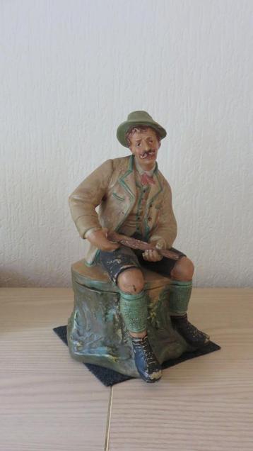 Tabakspot Oostenrijks Porcelein hoogte 28 cm. beschikbaar voor biedingen