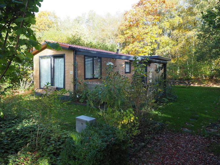 Volledig gerenoveerd chalet te koop op RCN De Roggeberg, Caravans en Kamperen, Stacaravans, meer dan 6, Ophalen