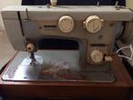 VINTAGE Zeldzame naaimachine USSR Podolsk, Antiek en Kunst, Antiek | Naaimachines, Ophalen of Verzenden