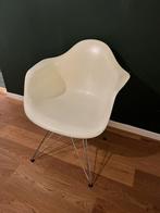 6 Vintage Vitra Eames DAR Eetkamerstoelen, Huis en Inrichting, Stoelen, Ophalen, Kunststof, Gebruikt, Wit