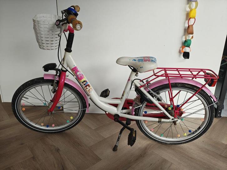 Leuke roze-wit kinderfiets, 20 inch, incl slot, Fietsen en Brommers, Fietsen | Kinderfietsjes, Gebruikt, 20 inch of meer, Ophalen