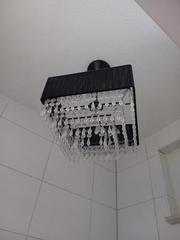 Hanglamp met zwarte kap en kristallen 