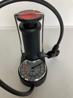 Klein fietspompje, Ophalen of Verzenden, Drukmeter, Zo goed als nieuw