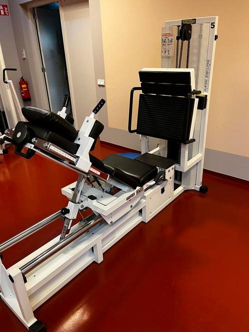 Zeer komplete set Technogym toestellen, Sport en Fitness, Fitnessapparatuur, Gebruikt, Krachtstation, Armen, Benen, Borst, Buik