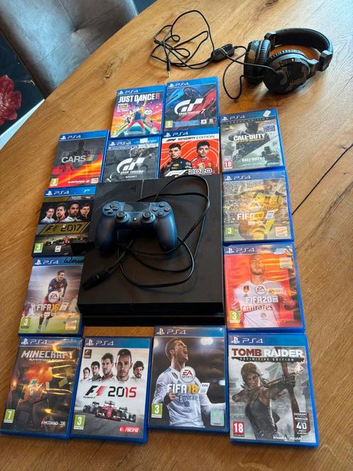 Complete PS4 set met 14 topgames, controller en headset, Spelcomputers en Games, Spelcomputers | Sony PlayStation 4, Zo goed als nieuw