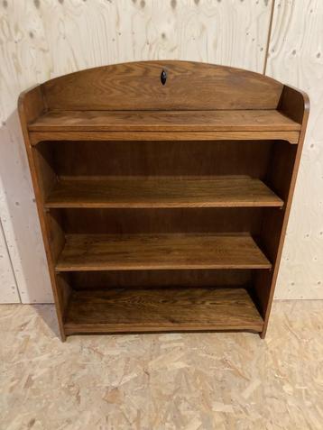 Houten boekenrek *Steven* beschikbaar voor biedingen