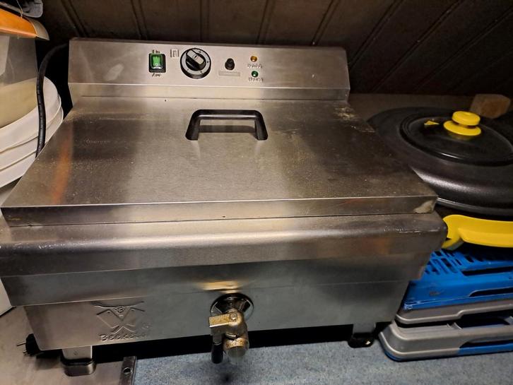 Oliebollen / Visbak / Pan / Oven / Friteuse met toebehoren, Hobby en Vrije tijd, Overige Hobby en Vrije tijd, Gebruikt, Ophalen of Verzenden