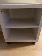 TV Kast op wieltjes. iKEA, Huis en Inrichting, Kasten | Televisiemeubels, Ophalen, 50 tot 100 cm, Zo goed als nieuw, Minder dan 100 cm