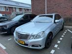 Mercedes-Benz E-Klasse 3.5 E350 CGI Sedan AUT 2009 Grijs, Auto's, Achterwielaandrijving, 2000 kg, Leder, Particulier