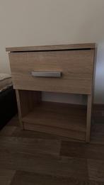 Nachtkastje met lade en open vak, Minder dan 45 cm, Ophalen of Verzenden, Zo goed als nieuw, Minder dan 55 cm