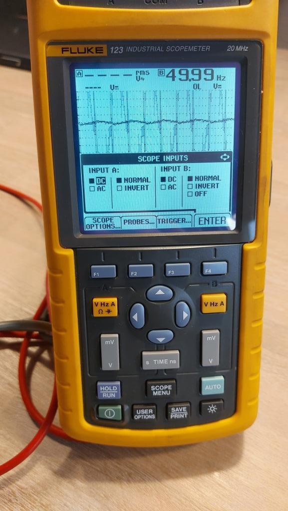 Fluke 123 scope meter, Doe-het-zelf en Verbouw, Meetapparatuur, Gebruikt, Elektriciteit, Ophalen of Verzenden