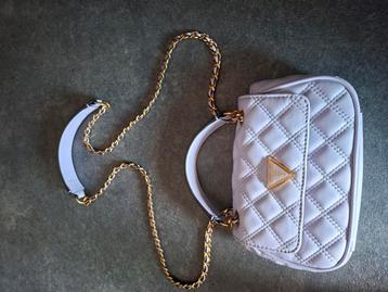 Guess tasje  beschikbaar voor biedingen