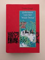 Tonke Dragt - Geheimen van het Wilde Woud, Tonke Dragt, Ophalen of Verzenden, Zo goed als nieuw, Fictie