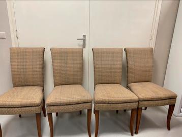 4 eethoek stoelen beschikbaar voor biedingen
