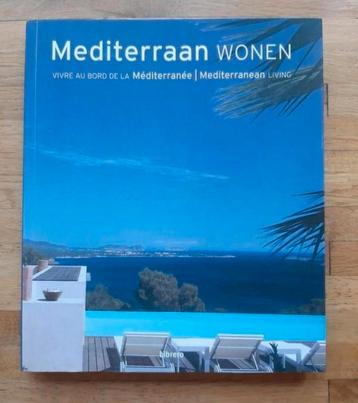 Mediterraan wonen architectuur informatie fotoboek  beschikbaar voor biedingen