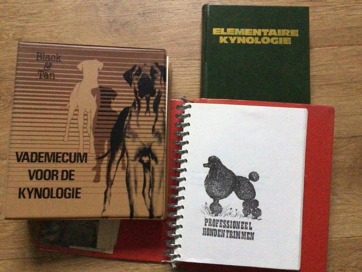 Kynologie Boeken Collectie, Boeken, Dieren en Huisdieren, Gelezen, Ophalen of Verzenden