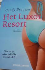 Candy Brouwer  - Het Luxor resort (De Crime Compagnie), Boeken, Ophalen of Verzenden, Zo goed als nieuw, Candy brouwer