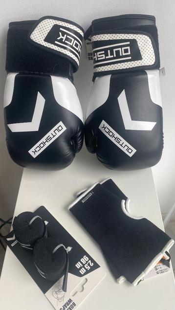 Brand New Boxing Set– Outshock Gloves + Wraps + Hand Support beschikbaar voor biedingen
