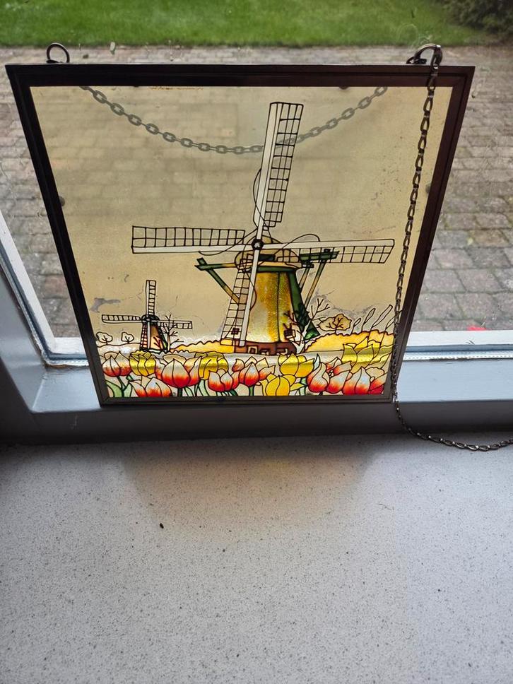 Glas in lood raam met molens en tulpen, Antiek en Kunst, Antiek | Wandborden en Tegels, Ophalen of Verzenden