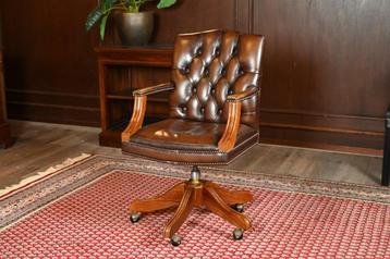 Chesterfield bureaustoel beschikbaar voor biedingen