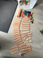Houten treinbaan oa Brio, inclusief elektrisch treintje, Kinderen en Baby's, Speelgoed | Houten speelgoed, Ophalen of Verzenden