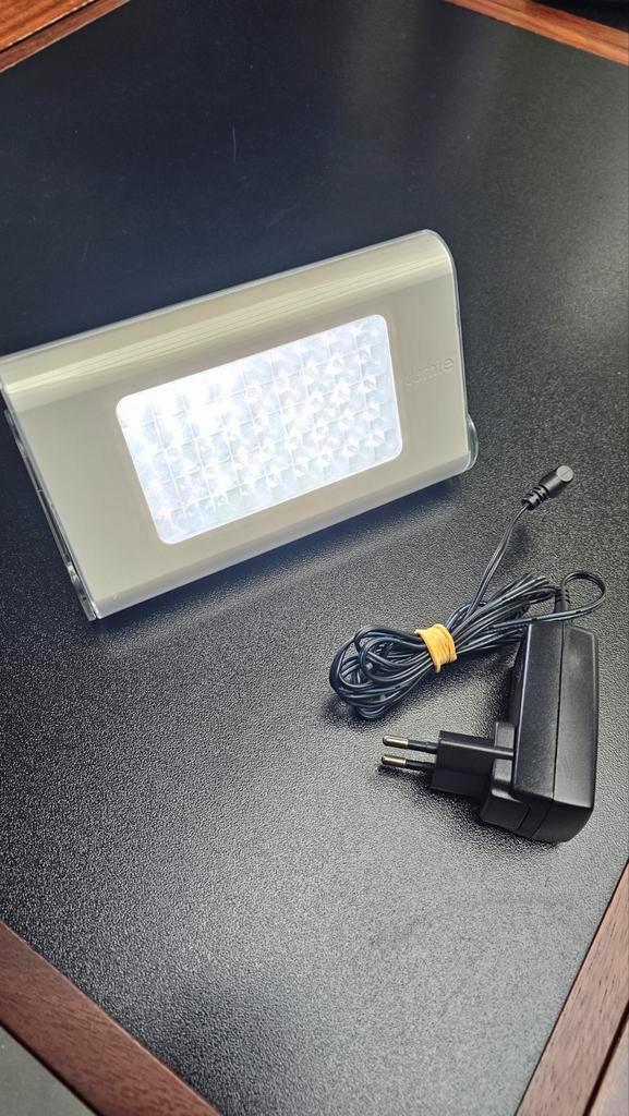Lumie ZIP LED-Lichttherapielamp oplaadbaar, Sport en Fitness, Gezondheidsproducten en Wellness, Zo goed als nieuw, Overige typen