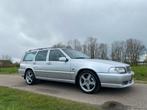 Volvo V70 2.3 R AWD AUT 1999 Grijs, Auto's, Origineel Nederlands, Te koop, Zilver of Grijs, 5 stoelen